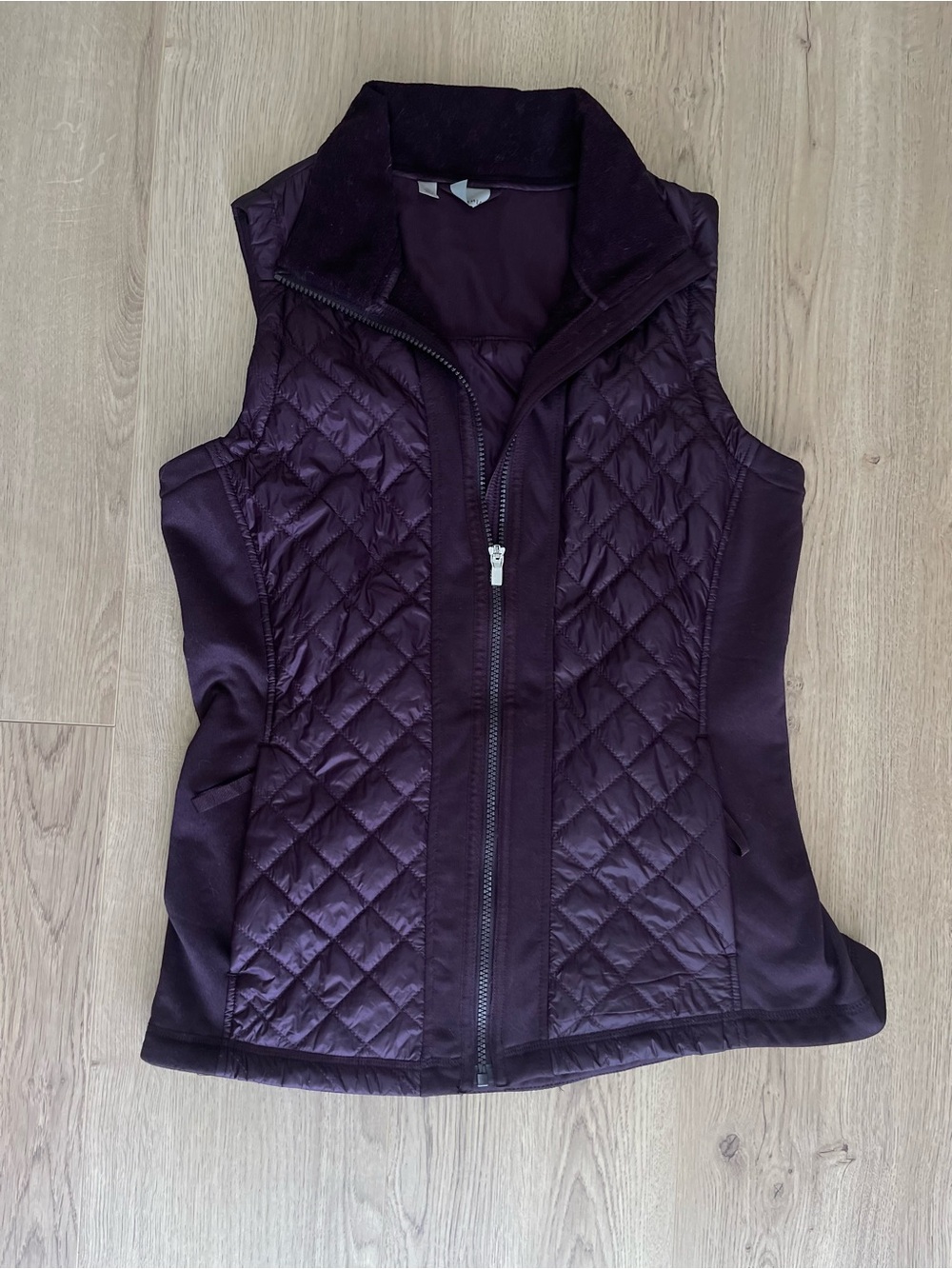 Athleta Women's Quilted Zip Vest in Deep Plum (M)